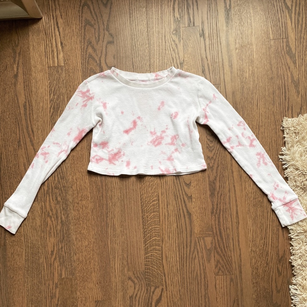 Long Sleeve Tie-Dye Crop Top